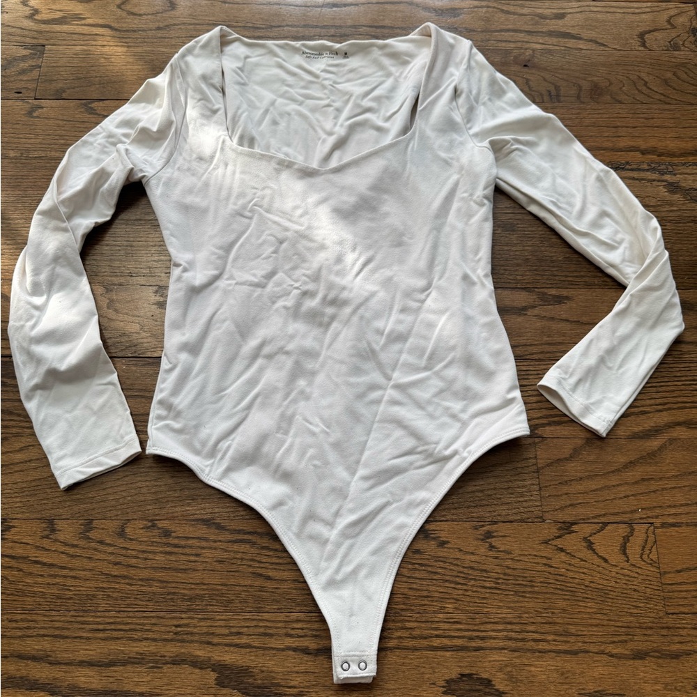 Abercrombie & Fitch Soft A&F White Long Sleeve Bodysuit M